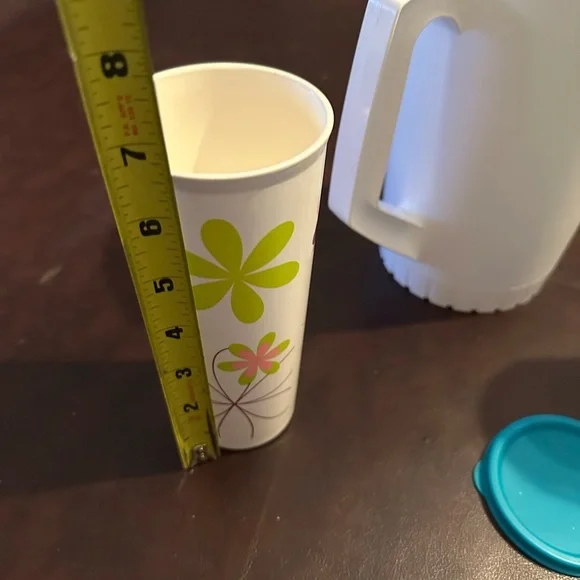 Daisy Tupperware set - Picture 7 of 10